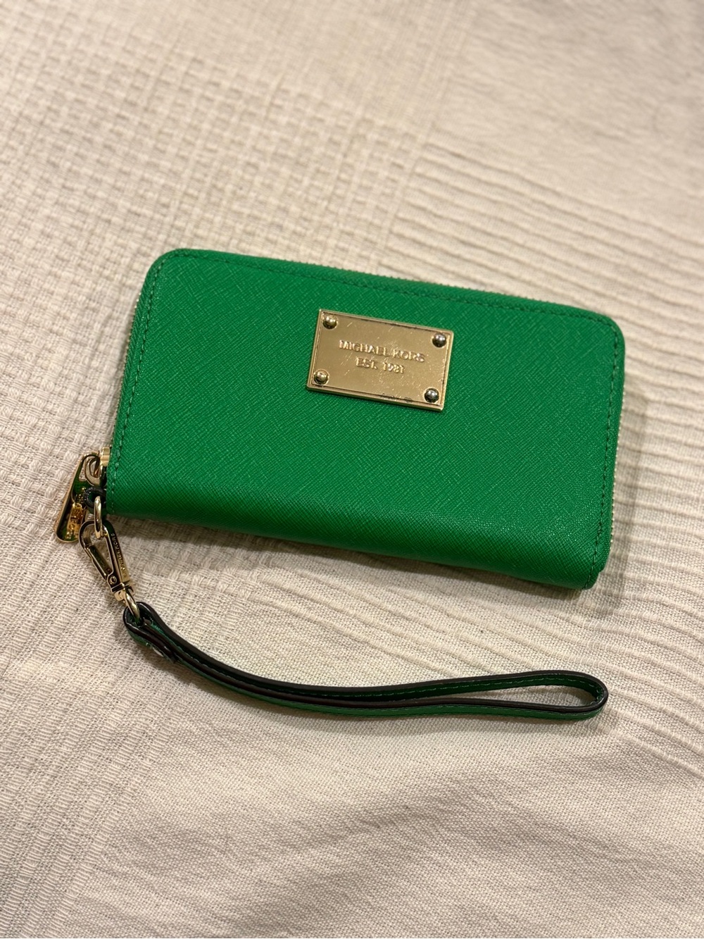 Michael Kors Emerald Green Saffiano Leather Wristlet Wallet with Gold Plate